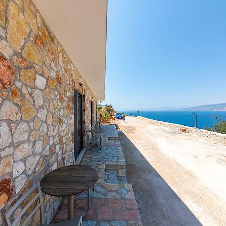 Santa Oliva Suites Ksamil Exterior photo