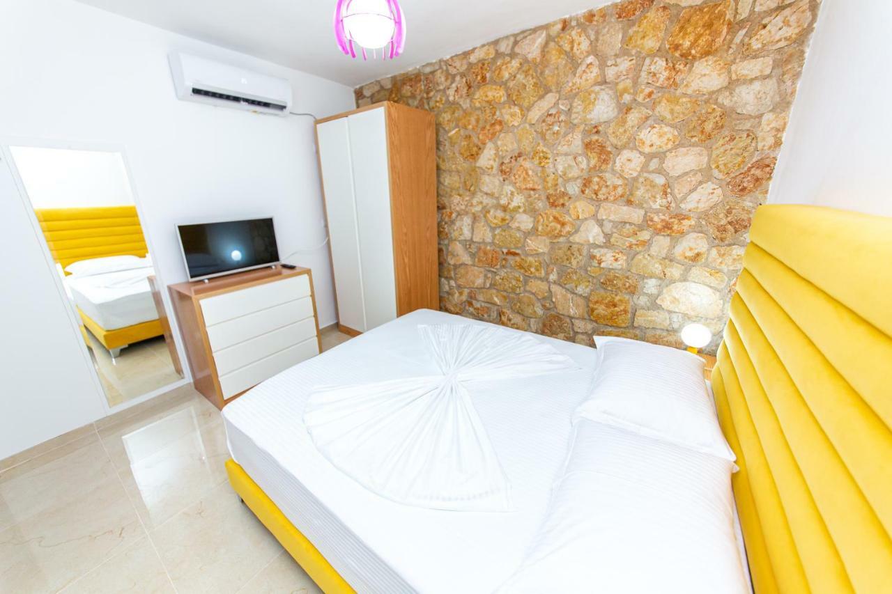 Santa Oliva Suites Ksamil Exterior photo