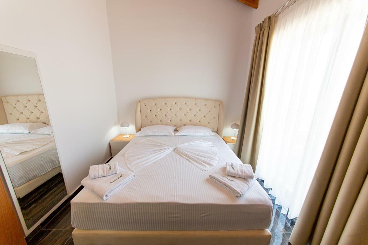 Santa Oliva Suites Ksamil Exterior photo